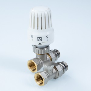 Комплект терморег-го оборуд-я д/рад., прямой 1/2" (термост-ая головка, термостат-й клапан, запорный Комплект терморег-го оборуд-я д/рад., прямой 1/2" (термост-ая головка, термостат-й клапан, запорный